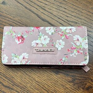 EUC Tahari Blush Floral Women's Wallet
